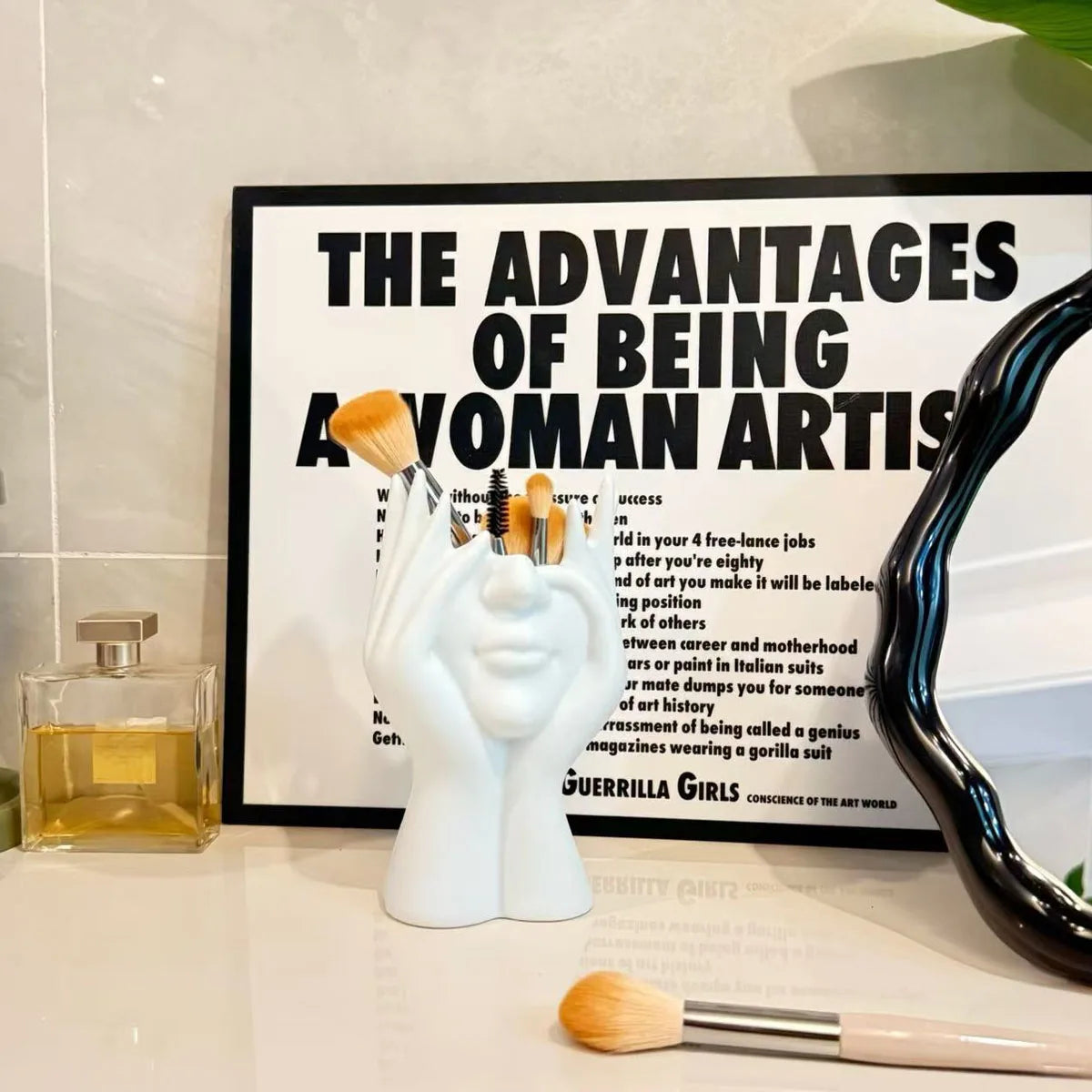 Artistic Face Makeup Brush Organizer and Desk Vase - 16