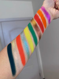10-Color Waterproof Shimmer Eyeshadow Palette