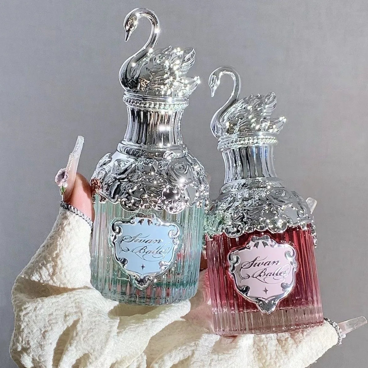 Swan Theme Long-Lasting Floral Fruit Perfume 50ml - 1