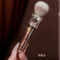 Premium Soft Goat Hair Makeup Brush for Highlighter and Blush