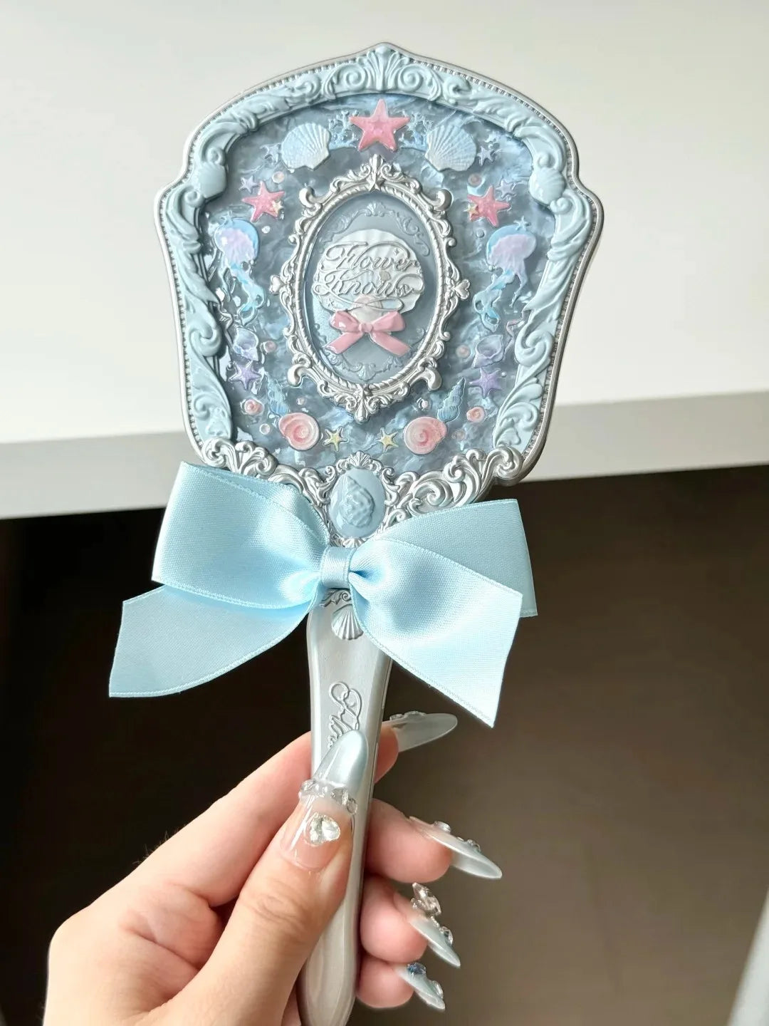 Enchanted Handheld Makeup Mirror for Precise Beauty - 16