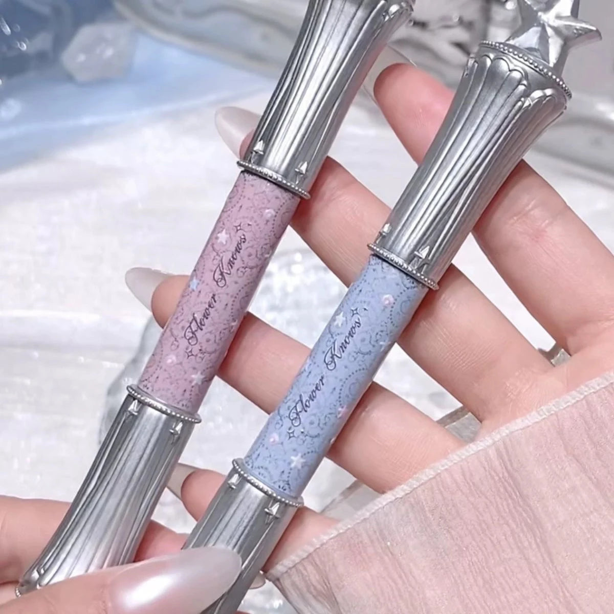 Dual-Ended Mermaid Glow Highlighting and Contouring Stick - 6