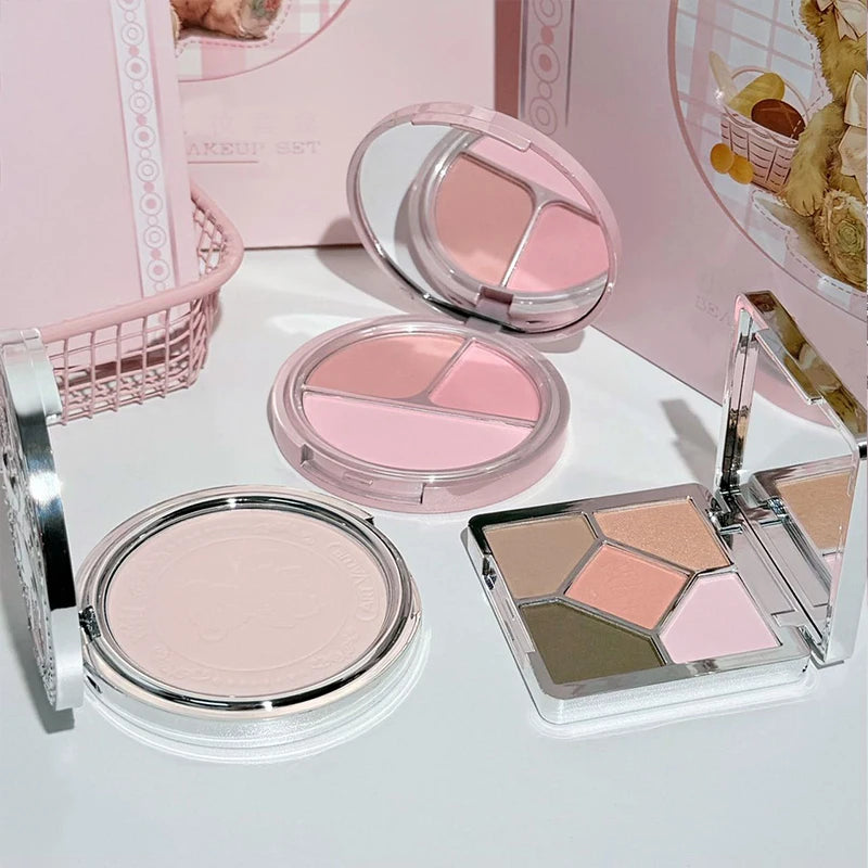 7-Piece Bear Themed Makeup Gift Set - 2