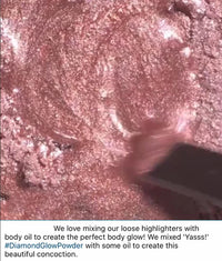 Shimmering Loose Highlighter Powder for Face and Body