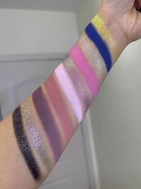 10-Color Waterproof Shimmer Eyeshadow Palette