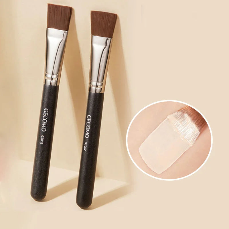 Professional Flat Top Liquid Foundation Brush - 2