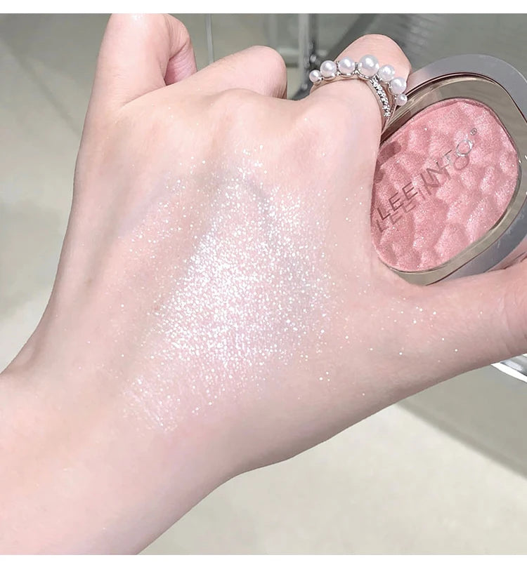 Shimmering High-Gloss Pearlescent Face and Eye Highlighter - 16