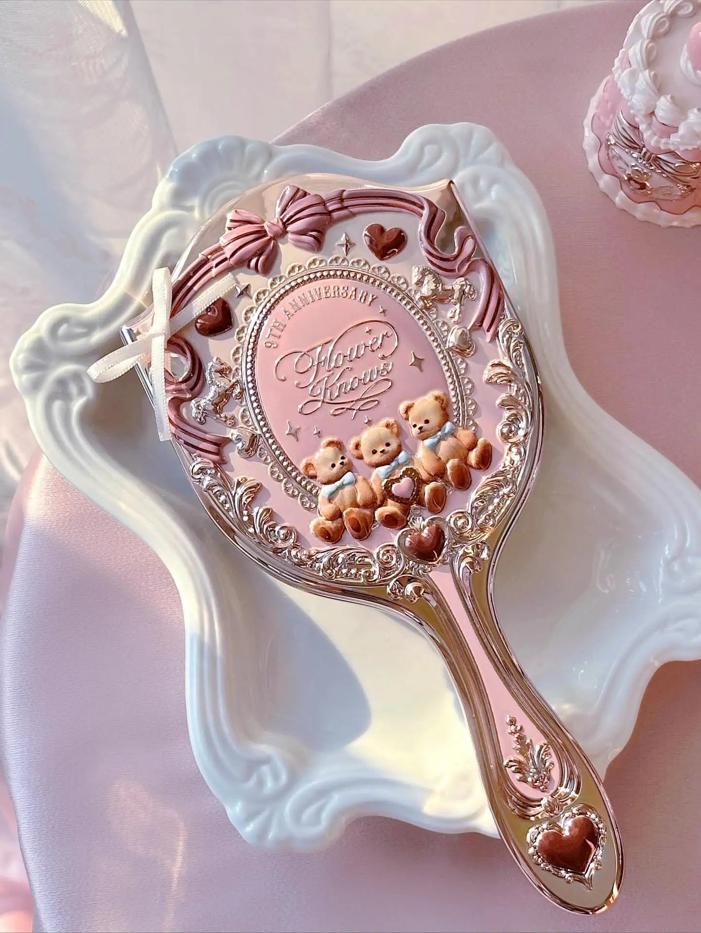 Luxury Vanity Mirror and Makeup Accessory Set - 9