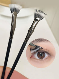 Fan Mascara Brush for Precise Eyelash Application