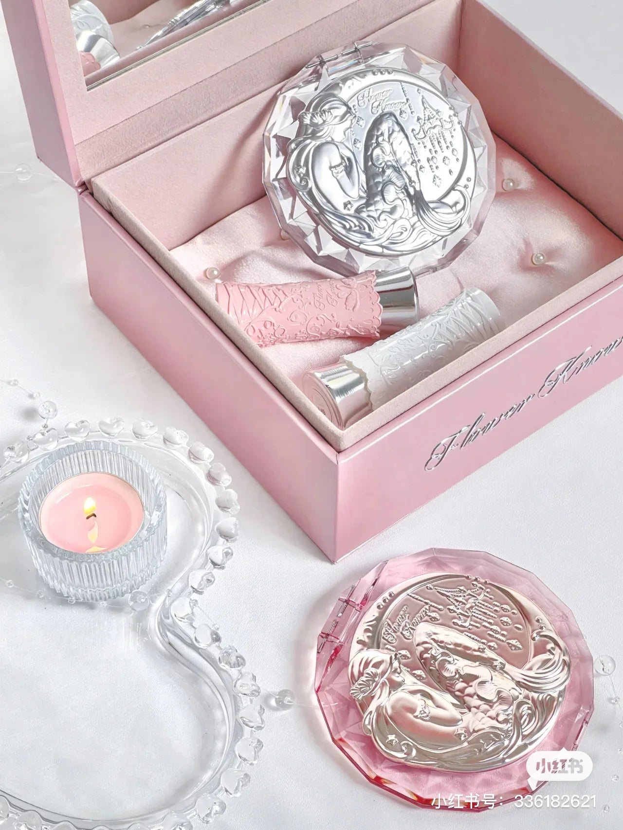 Portable Folding Makeup Mirror for Travel - 4