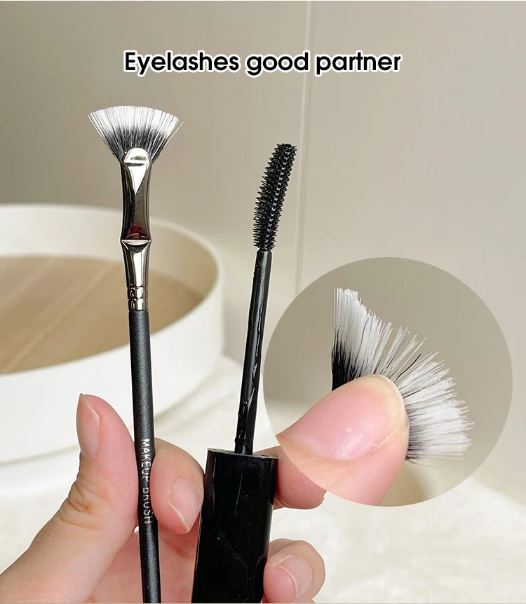 Fan Mascara Brush for Precise Eyelash Application - 13
