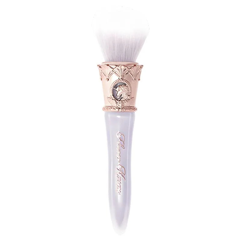 Premium Soft Goat Hair Makeup Brush for Highlighter and Blush - 24
