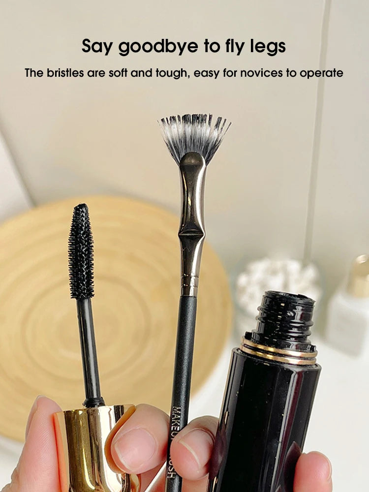 Fan Mascara Brush for Precise Eyelash Application - 2