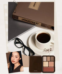 All-in-One Contour, Blush, and Eyeshadow Travel Makeup Palette