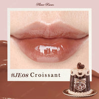 Hydrating Glossy Lip Tint for Long-Lasting Moisture