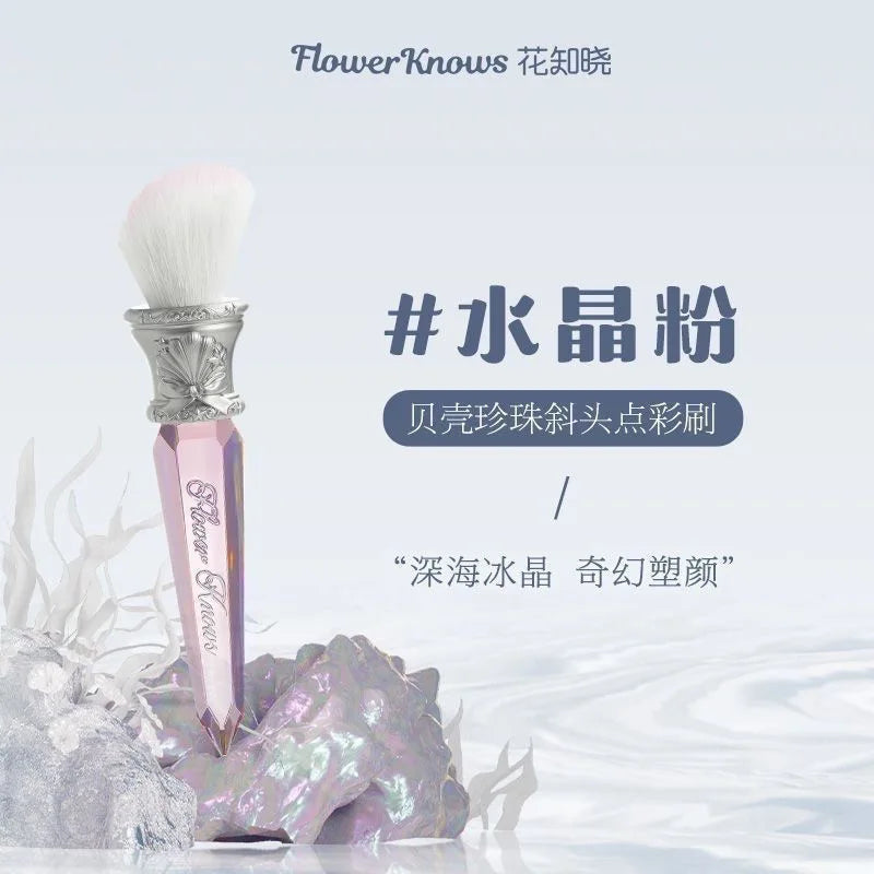 Premium Soft Goat Hair Makeup Brush for Highlighter and Blush - 22