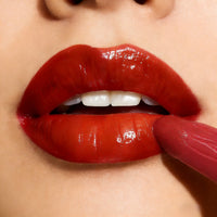 Long-Lasting Matte Lipstick for Holiday Parties