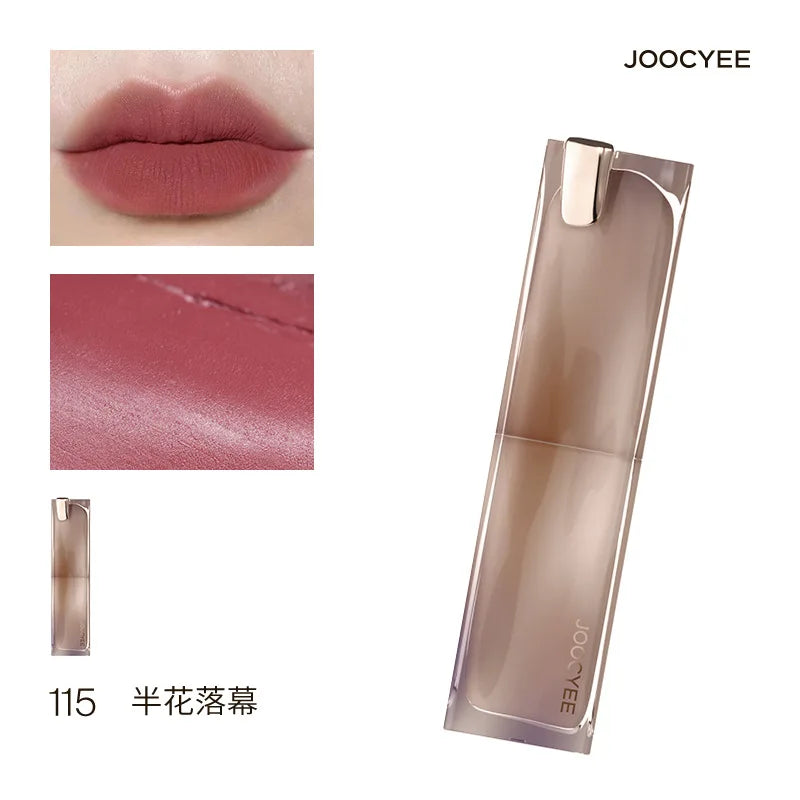 Velvet Matte Long-Lasting Hydrating Lipstick - 32