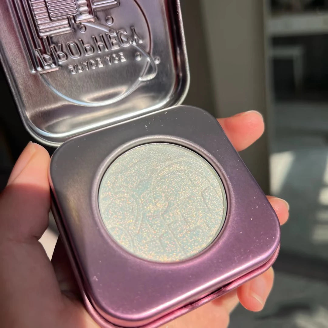 Chameleon Color-Shifting Highlighter Powder - 2