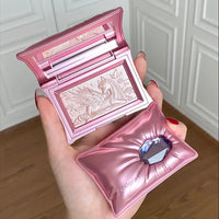 Carved Relief Illuminating Face Highlighter and Setting Powder