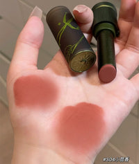 Velvet Matte Liquid Lipstick for Long-Lasting Soft Finish