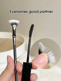 Fan Mascara Brush for Precise Eyelash Application