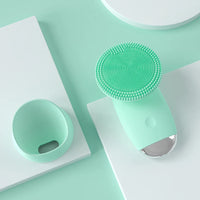 Electric Silicone Facial Cleansing Brush for Pore Cleaning