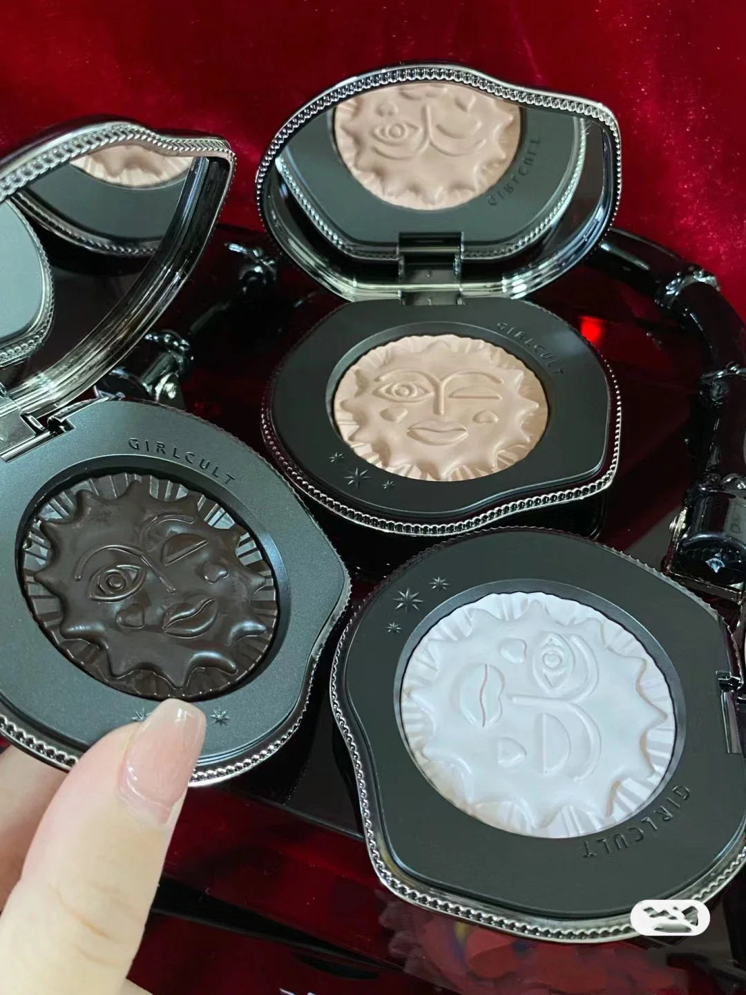 Silky Matte Face Blush and Highlighter Powder - 10