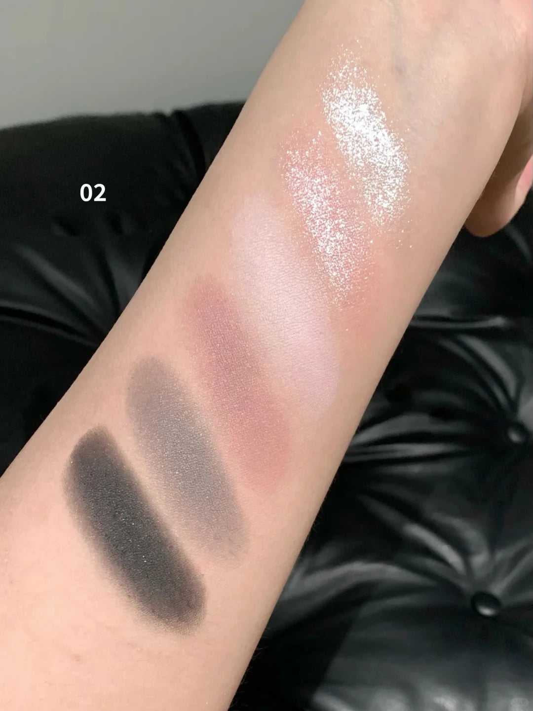 6-Color Enchanted Unicorn Eyeshadow Palette - 12