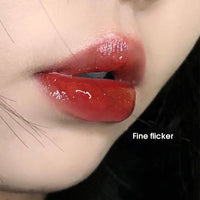 Hydrating Shimmering Lip Gloss for Glassy Lips
