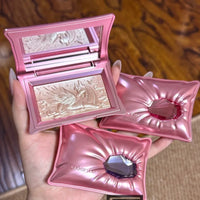 Carved Relief Highlighter and Finishing Face Powder