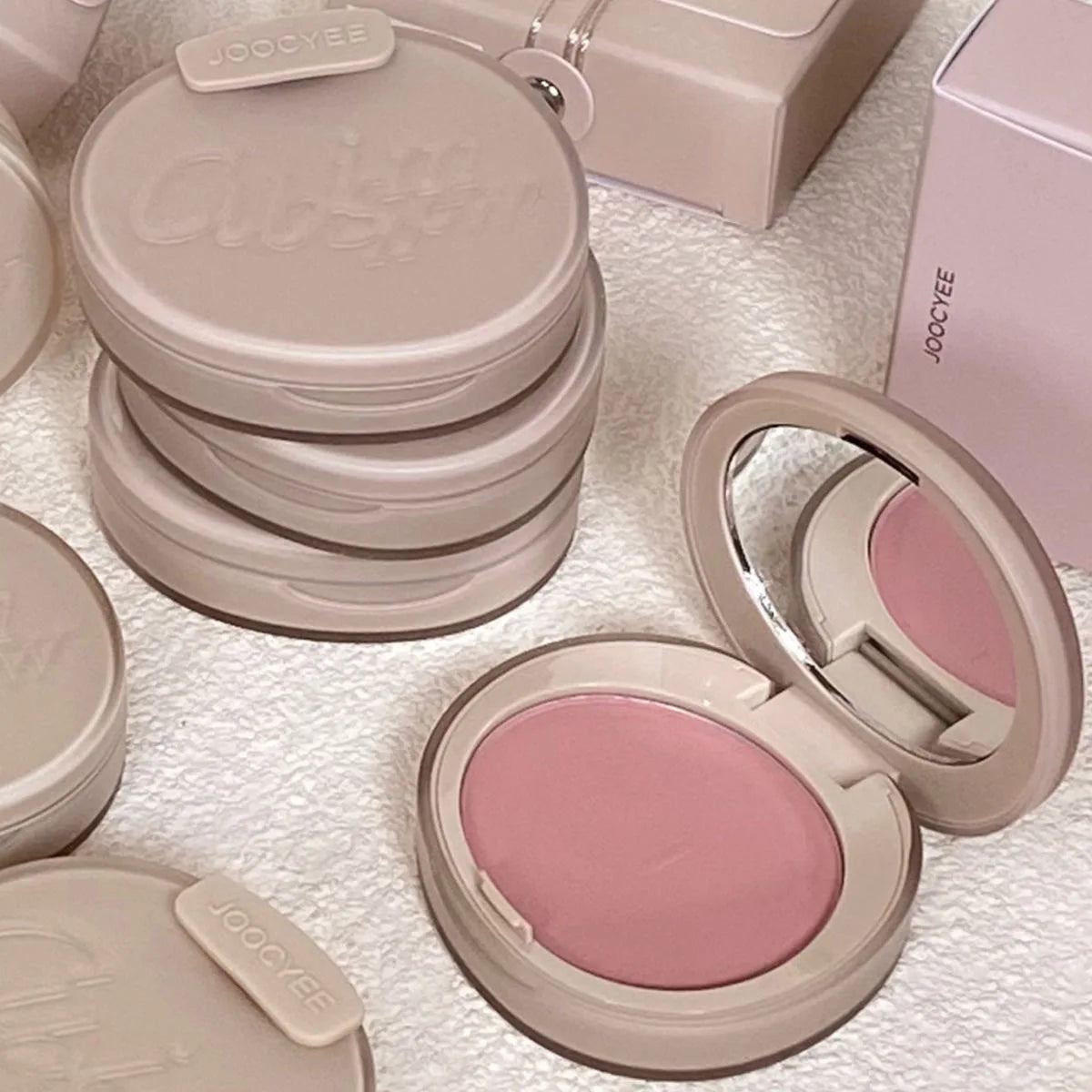 Matte Nude Long-Lasting Powder Blush - 15