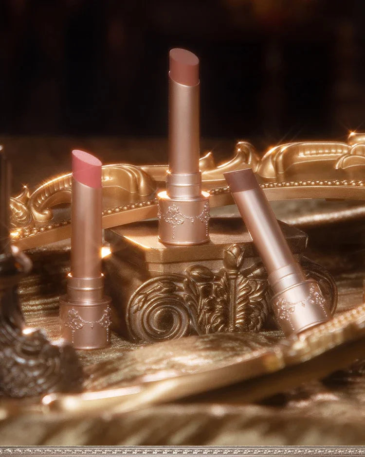 Hydrating Vitamin E Matte Lipstick - 30
