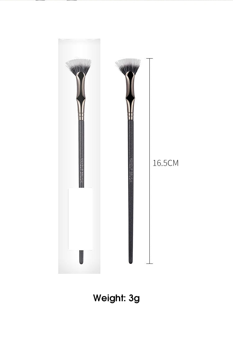 Fan Mascara Brush for Precise Eyelash Application - 18