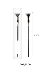 Fan Mascara Brush for Precise Eyelash Application